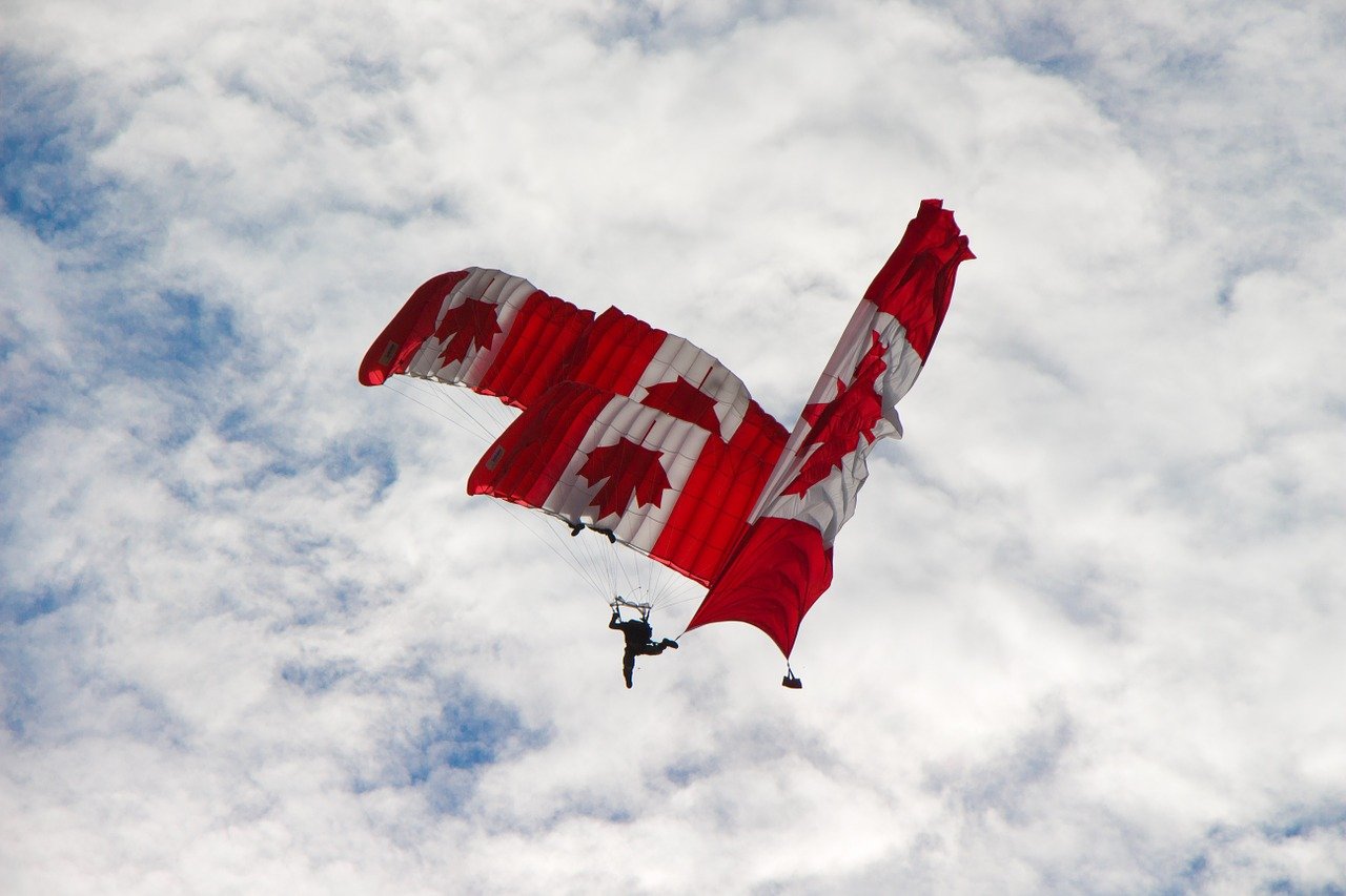 Canada-Quebec-Expatriation-Budget-Flag